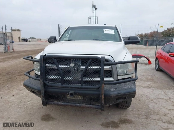 2018 Ram 2500 Tradesman with VIN 3C6UR5HJXJG293850, listed as a IAAI auction lot 41521600 with 151,477 mi miles. Bid and sale history available at carsss.com. Image 12.