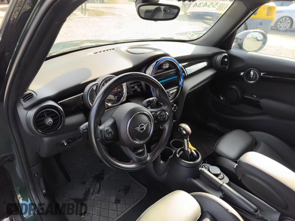 2019 MINI Hardtop 4 Door Cooper S with VIN WMWXU3C57K2H87810, listed as a Copart auction lot 54734575 with 39,785 mi miles and Salvage Title. Bid and sale history available at DreamBid. Image 7.