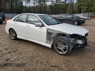 2014 Mercedes-Benz C 250 Sport z VIN WDDGF4HB7EG248082, wystawiony jako Copart lot #47351935 z przebiegiem 147 055 mil mil oraz Szkoda całkowita • Salvage title. Historia ofert i sprzedaży dostępna na DreamBid. Obrazek 4.