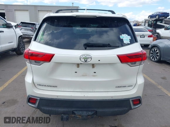 2017 Toyota Highlander Limited with VIN 5TDDZRFH2HS461797, listed as a IAAI auction lot 41953255 with 120,464 mi miles and . Bid and sale history available at DreamBid. Image 17.