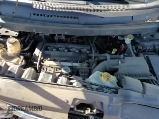 2019 Dodge Journey SE with VIN 3C4PDCBB8KT694218, listed as a Copart auction lot 82277455 with 95,788 mi miles and Salvage title. Bid and sale history available at DreamBid. Image 16.