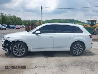 2017 Audi Q7 Prestige with VIN WA1VAAF73HD037362, listed as a IAAI auction lot 42423433 with 71,357 mi miles and . Bid and sale history available at DreamBid. Image 14.