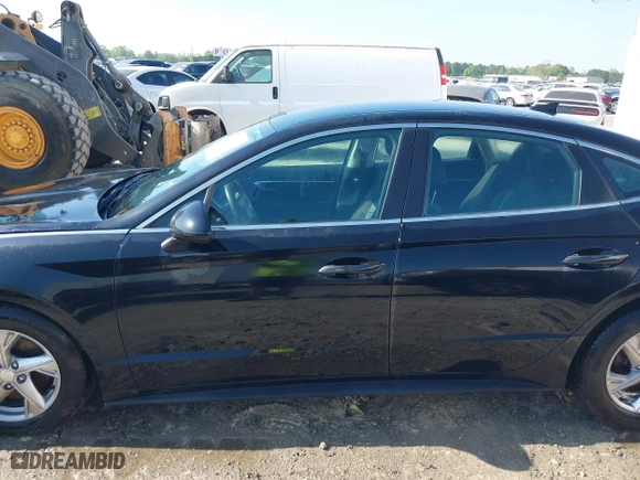 2020 Hyundai Sonata SE with VIN 5NPEG4JA9LH056882, listed as a IAAI auction lot 41822599 with 104,050 mi miles. Bid and sale history available at carsss.com. Image 14.
