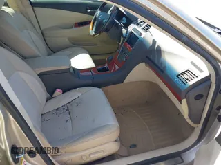 2010 Lexus ES 330 z VIN JTHBK1EG4A2409170, wystawiony jako IAAI lot #41742972 z przebiegiem 149 313 mil mil oraz . Historia ofert i sprzedaży dostępna na DreamBid. Obrazek 5.