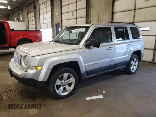 2011 Jeep Patriot Latitude z VIN 1J4NF1GB6BD150363, wystawiony jako Copart lot #55702325 z przebiegiem 184 216 mil mil oraz Czysty tytuł • Clean title. Historia ofert i sprzedaży dostępna na DreamBid. Obrazek 1.