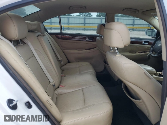 2013 Hyundai Genesis 3.8L z VIN KMHGC4DD7DU244166, wystawiony jako Copart lot #58535535 z przebiegiem 97 449 mil mil oraz Szkoda całkowita • Salvage title. Historia ofert i sprzedaży dostępna na DreamBid. Obrazek 10.