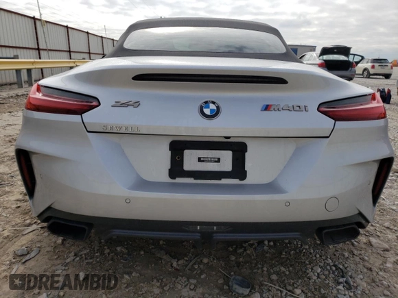 2022 BMW Z4 sDriveM40i with VIN WBAHF9C08NWX40835, listed as a Copart auction lot 68417882 with 9,165 mi miles and . Bid and sale history available at DreamBid. Image 6.