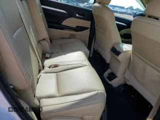 2018 Toyota Highlander SE с VIN 5TDKZRFH3JS549173, выставлен на аукционе Copart как лот 60822155 с пробегом 92 452 миль миль и Списание • Salvage title. История ставок и продаж доступна на DreamBid. Изображение 11.