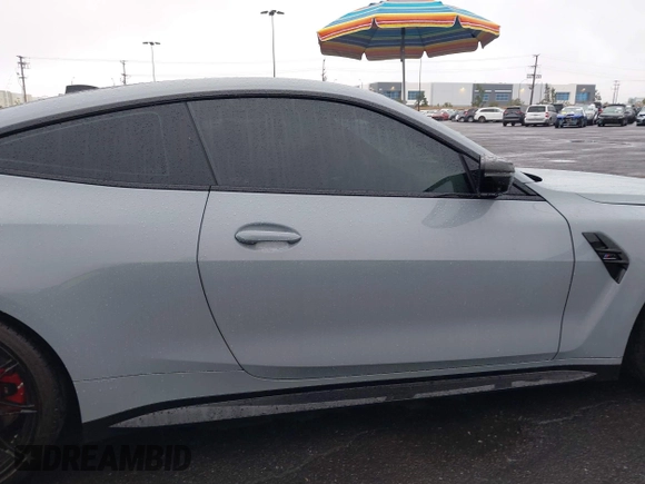 2023 BMW M4 Competition xDrive с VIN WBS43AZ00PCM16326, выставлен на аукционе IAAI как лот 42153872 с пробегом 10 165 миль миль и . История ставок и продаж доступна на DreamBid. Изображение 13.