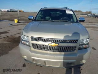 2012 Chevrolet Suburban LT with VIN 1GNSCJE07CR144215, listed as a IAAI auction lot 41924631 with 144,072 mi miles. Bid and sale history available at carsss.com. Image 18.