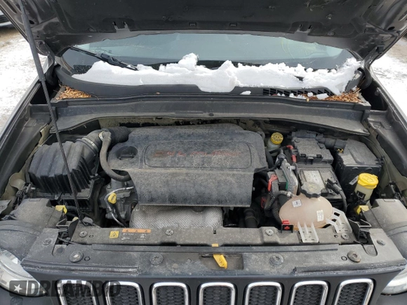 2017 Jeep Renegade Altitude with VIN ZACCJBBB8HPF62271, listed as a Copart auction lot 44805425 with 28,915 mi miles and Salvage Title. Bid and sale history available at carsss.com. Image 11.