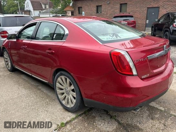 2010 Lincoln MKS z VIN 1LNHL9DR0AG603509, wystawiony jako Copart lot #60124735 z przebiegiem 181 076 mil mil oraz Czysty tytuł • Clean title. Historia ofert i sprzedaży dostępna na DreamBid. Obrazek 3.