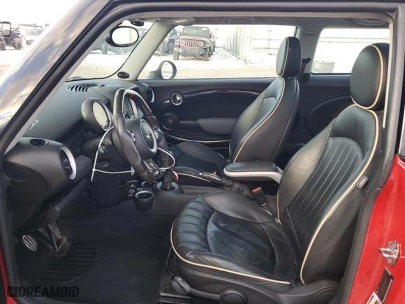 2008 MINI Cooper Hardtop S with VIN WMWMF73538TT92611, listed as a Copart auction lot 88567525 with NaN miles and Non Repairable. Bid and sale history available at carsss.com. Image 7.