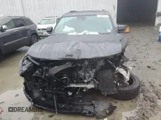 2023 Jeep Grand Cherokee Laredo z VIN 1C4RJKAG4P8738939, wystawiony jako Copart lot #45289505 z przebiegiem Nie podano mil oraz Szkoda całkowita • Salvage title. Historia ofert i sprzedaży dostępna na DreamBid. Obrazek 5.