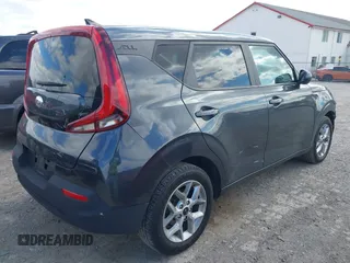 2021 Kia Soul S with VIN KNDJ23AUXM7779549, listed as a IAAI auction lot 41899504 with 65,884 mi miles and . Bid and sale history available at DreamBid. Image 4.