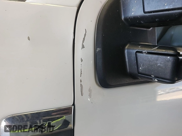 2019 Ford F-250 XL with VIN 1FT7W2B65KEE40165, listed as a IAAI auction lot 42727924 with 182,010 mi miles and . Bid and sale history available at DreamBid. Image 26.