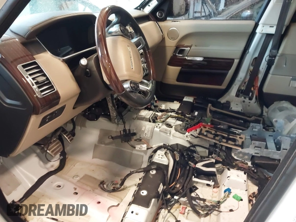 2015 Land Rover Range Rover Supercharged with VIN SALGS3TF2FA209794, listed as a IAAI auction lot 42231555 with 130,509 mi miles and . Bid and sale history available at DreamBid. Image 5.