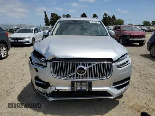 2016 Volvo XC90 T6 Inscription z VIN YV4A22PL4G1034535, wystawiony jako Copart lot #56227225 z przebiegiem 91 877 mil mil oraz Szkoda całkowita • Salvage title. Historia ofert i sprzedaży dostępna na DreamBid. Obrazek 5.
