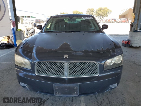 2007 Dodge Charger z VIN 2B3KA43G27H864237, wystawiony jako Copart lot #56039375 z przebiegiem 172 236 mil mil oraz Czysty tytuł • Clean title. Historia ofert i sprzedaży dostępna na DreamBid. Obrazek 5.
