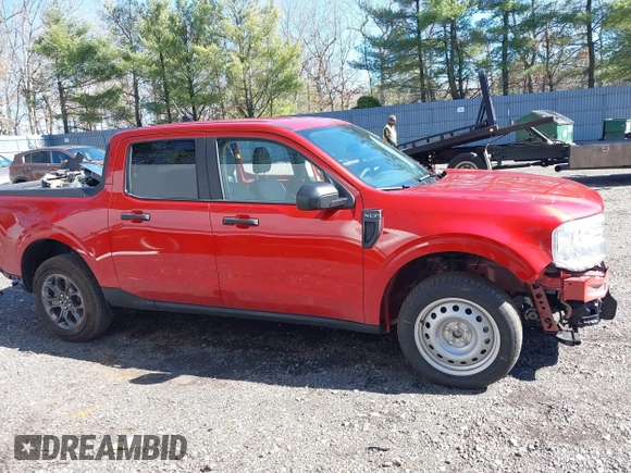 2024 Ford Maverick XLT z VIN 3FTTW8H94RRA90358, wystawiony jako IAAI lot #41842020 z przebiegiem 8 433 mil mil oraz . Historia ofert i sprzedaży dostępna na DreamBid. Obrazek 13.