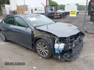 2019 Lexus ES 350 with VIN 58ABZ1B11KU041165, listed as a IAAI auction lot 42371921 with 51,820 mi miles and . Bid and sale history available at DreamBid. Image 1.
