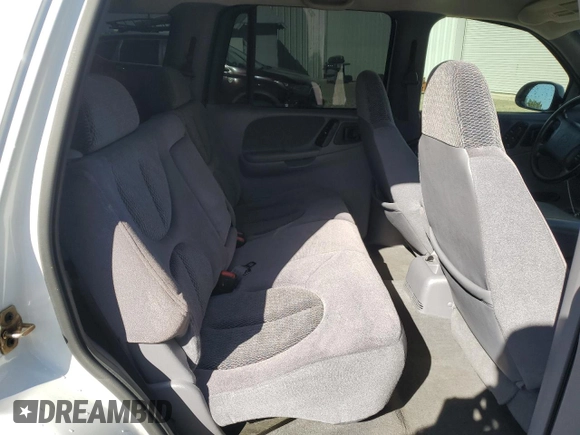 1999 Dodge Durango z VIN 1B4HS28Z6XF649205, wystawiony jako Copart lot #57683305 z przebiegiem 111 561 mil mil oraz Szkoda całkowita • Salvage title. Historia ofert i sprzedaży dostępna na DreamBid. Obrazek 10.