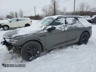 2024 Audi Q8 e-tron Premium z VIN WA14ABGE7RB034203, wystawiony jako Copart lot #43511795 z przebiegiem 23 844 mil mil oraz Szkoda całkowita • Salvage title. Historia ofert i sprzedaży dostępna na DreamBid. Obrazek 1.