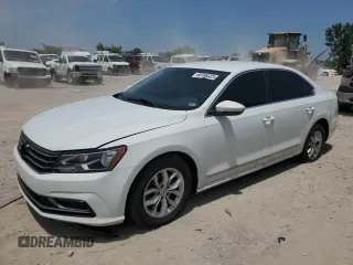 2017 Volkswagen Passat S z VIN 1VWAT7A35HC003058, wystawiony jako Copart lot #60785335 z przebiegiem 126 490 mil mil oraz Czysty tytuł • Clean title. Historia ofert i sprzedaży dostępna na DreamBid. Obrazek 1.
