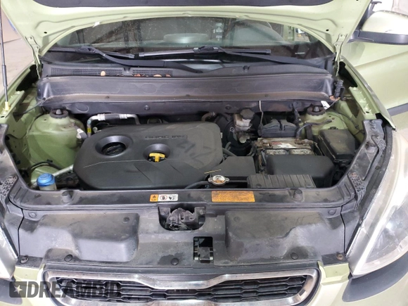 2013 Kia Soul + z VIN KNDJT2A61D7496157, wystawiony jako Copart lot #49420285 z przebiegiem Nie podano mil oraz Szkoda całkowita • Salvage title. Historia ofert i sprzedaży dostępna na DreamBid. Obrazek 13.