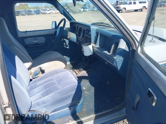 1988 Ford Ranger with VIN 1FTCR15T9JPC14361, listed as a IAAI auction lot 42030315 with 32,201 mi miles. Bid and sale history available at carsss.com. Image 5.