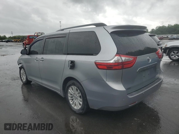 2017 Toyota Sienna XLE Auto Access Seat z VIN 5TDYZ3DC8HS848456, wystawiony jako Copart lot #56531805 z przebiegiem 115 716 mil mil oraz Szkoda całkowita • Salvage title. Historia ofert i sprzedaży dostępna na DreamBid. Obrazek 2.