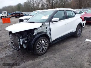 2021 Nissan Kicks SV with VIN 3N1CP5CV9ML501123, listed as a IAAI auction lot 41622830 with 100,000 mi miles. Bid and sale history available at carsss.com. Image 2.