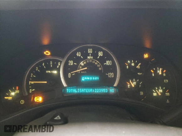 2003 Cadillac Escalade EXT z VIN 3GYEK63N33G118001, wystawiony jako Copart lot #86897574 z przebiegiem 223 953 mil mil oraz Szkoda całkowita • Salvage title. Historia ofert i sprzedaży dostępna na DreamBid. Obrazek 9.