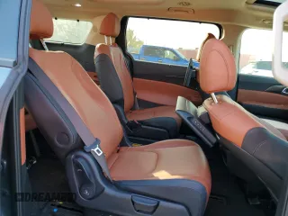 2025 Kia Carnival SX Prestige with VIN KNDNE5K36S6463692, listed as a Copart auction lot 85995684 with 7,615 mi miles and Salvage Title. Bid and sale history available at carsss.com. Image 11.