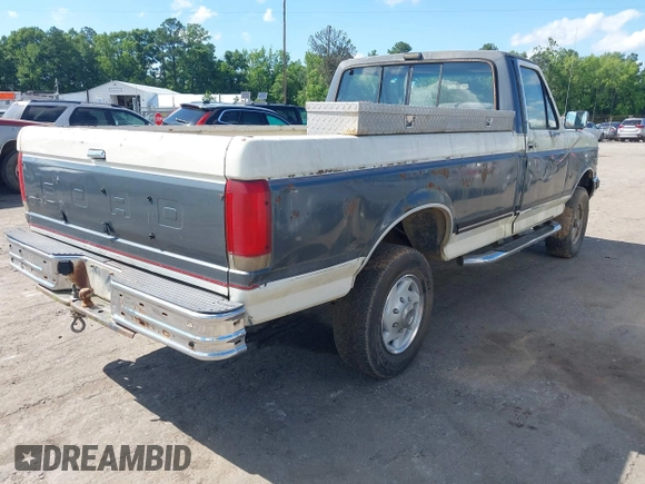 1989 Ford F-250 with VIN 1FTEF26Y2KNB61498, listed as a IAAI auction lot 42551001 with 50,222 mi miles and . Bid and sale history available at DreamBid. Image 4.