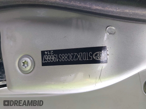 2008 Toyota Sienna CE z VIN 5TDZK23C88S196667, wystawiony jako IAAI lot #41965627 z przebiegiem 147 020 mil mil oraz . Historia ofert i sprzedaży dostępna na DreamBid. Obrazek 12.