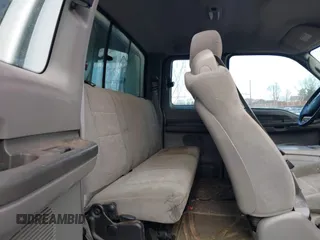 2003 Ford F-350 XL with VIN 1FTSX31L83ED76242, listed as a IAAI auction lot 41792210 with 221,495 mi miles and . Bid and sale history available at DreamBid. Image 8.