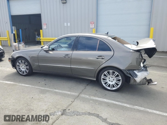 2008 Mercedes-Benz E 350 Luxury z VIN WDBUF56X88B203203, wystawiony jako Copart lot #55388255 z przebiegiem 173 706 mil mil oraz Szkoda całkowita • Salvage title. Historia ofert i sprzedaży dostępna na DreamBid. Obrazek 2.