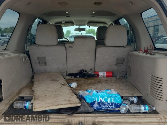 2014 Ford Expedition XL with VIN 1FMJU1G50EEF24187, listed as a IAAI auction lot 42616117 with 235,361 mi miles and . Bid and sale history available at DreamBid. Image 37.