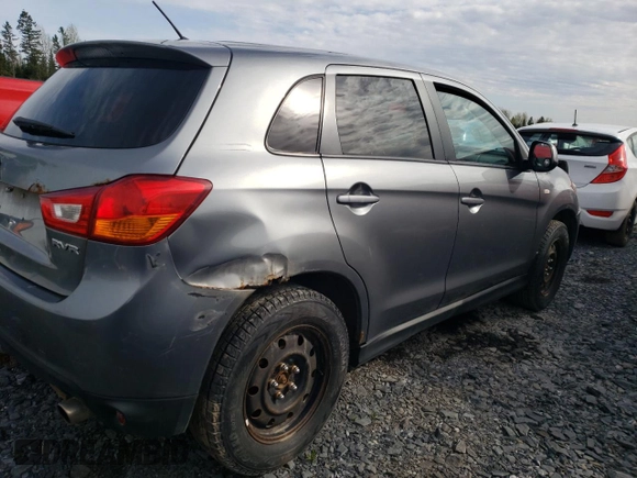 2014 Mitsubishi Outlander Sport SE with VIN 4A4AJ3AU8EE604306, listed as a Copart auction lot 53302015 with Not provided miles and Salvage title. Bid and sale history available at DreamBid. Image 3.