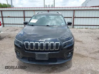 2019 Jeep Cherokee Latitude Plus with VIN 1C4PJLLX9KD333220, listed as a IAAI auction lot 42512218 with 81,064 mi miles and . Bid and sale history available at DreamBid. Image 12.