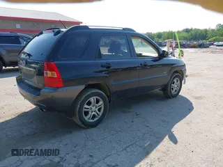 2008 Kia Sportage LX z VIN KNDJE723X87453910, wystawiony jako IAAI lot #42477959 z przebiegiem 127 073 mil mil oraz . Historia ofert i sprzedaży dostępna na DreamBid. Obrazek 4.
