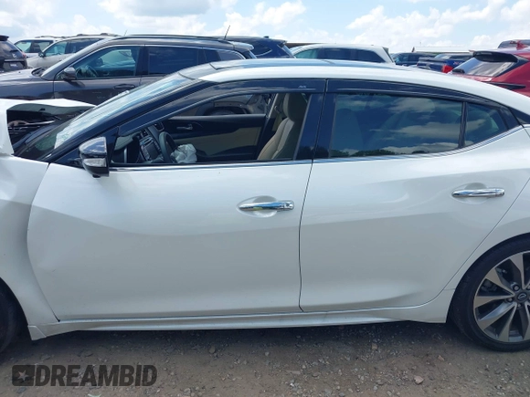 2023 Nissan Maxima Platinum z VIN 1N4AA6FV5PC512973, wystawiony jako IAAI lot #42317887 z przebiegiem 8 067 mil mil oraz . Historia ofert i sprzedaży dostępna na DreamBid. Obrazek 14.