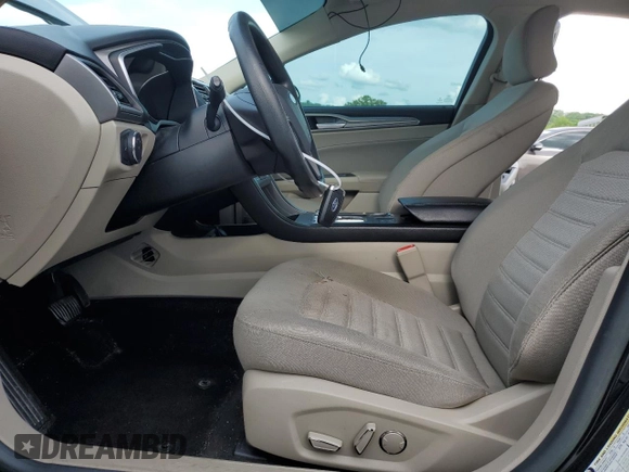2019 Ford Fusion Hybrid SE with VIN 3FA6P0LUXKR243750, listed as a Copart auction lot 52634935 with 111,757 mi miles and Salvage Title. Bid and sale history available at carsss.com. Image 7.