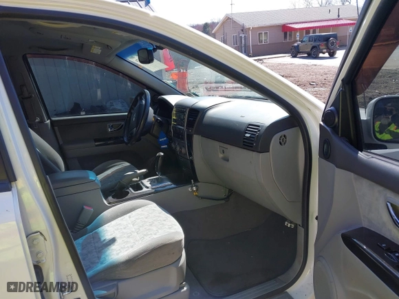 2008 Kia Sorento EX with VIN KNDJC736685800952, listed as a IAAI auction lot 41940679 with 134,403 mi miles. Bid and sale history available at carsss.com. Image 5.