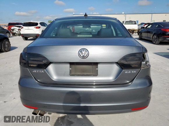 2013 Volkswagen Jetta SE с VIN 3VWDP7AJ7DM397879, выставлен на аукционе Copart как лот 62449575 с пробегом 88 237 миль миль и Списание • Salvage title. История ставок и продаж доступна на DreamBid. Изображение 6.