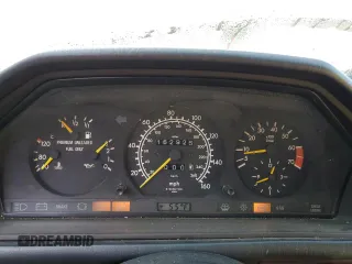 1993 Mercedes-Benz 400 with VIN WDBEA34E2PB941652, listed as a Copart auction lot 50035065 with 162,925 mi miles and Salvage Title. Bid and sale history available at carsss.com. Image 9.