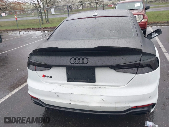 2018 Audi RS 5 z VIN WUAPWAF5XJA905043, wystawiony jako IAAI lot #41978868 z przebiegiem 60 838 mil mil oraz . Historia ofert i sprzedaży dostępna na DreamBid. Obrazek 16.