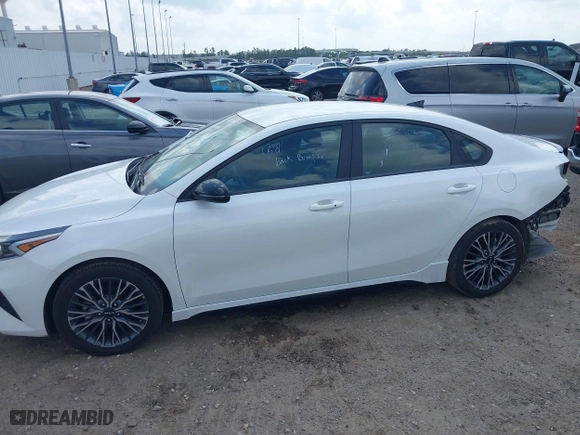 2023 Kia Forte GT-Line with VIN 3KPF54AD1PE676804, listed as a IAAI auction lot 42053769 with 44,352 mi miles. Bid and sale history available at carsss.com. Image 15.