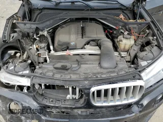 2017 BMW X5 xDrive35i z VIN 5UXKR0C53H0V68419, wystawiony jako Copart lot #54097345 z przebiegiem 100 682 mil mil oraz Szkoda całkowita • Salvage title. Historia ofert i sprzedaży dostępna na DreamBid. Obrazek 12.